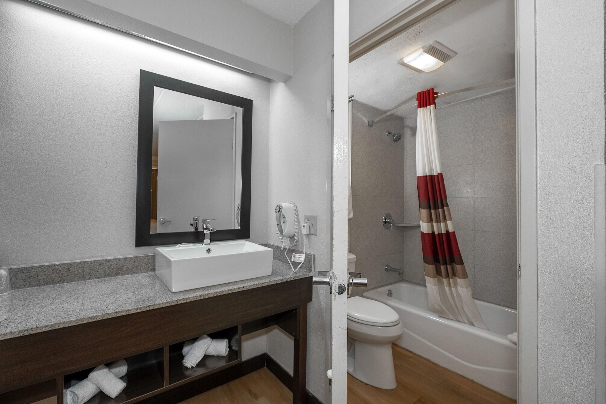 Red Roof Inn Mt Laurel Маунт Лорел Екстериор снимка